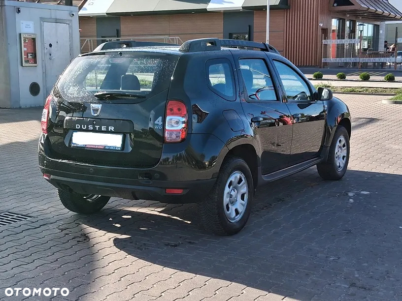 Dacia Duster 1.6 16V 4x4 Laureate - 5