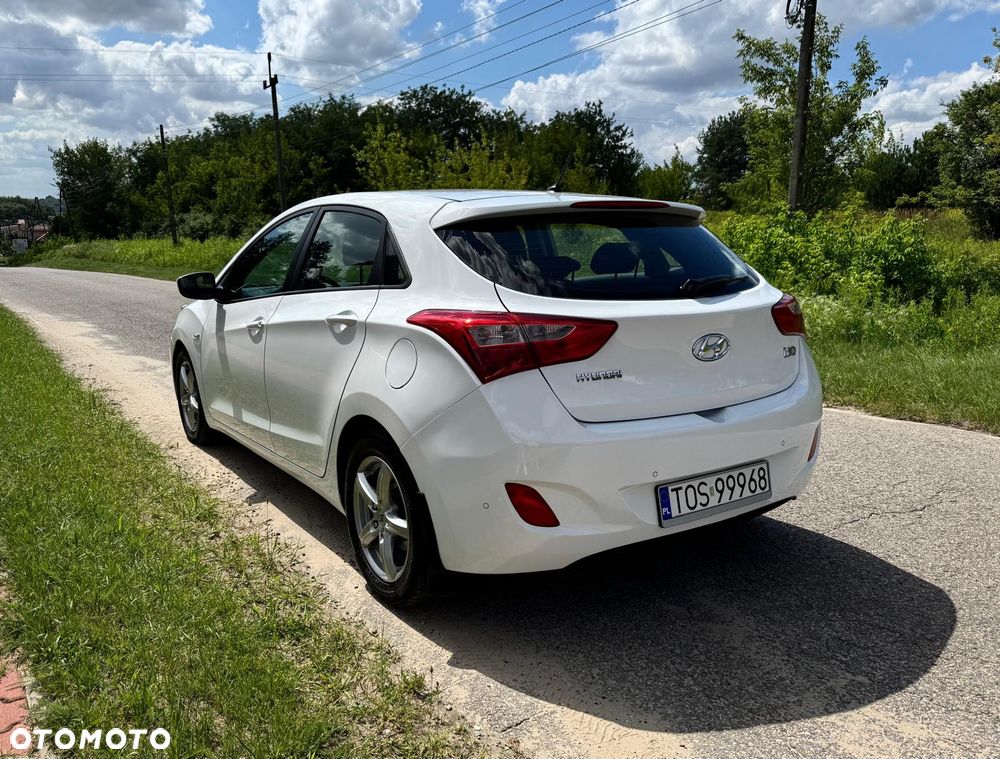 Hyundai i30 blue 1.6 CRDi Classic - 4