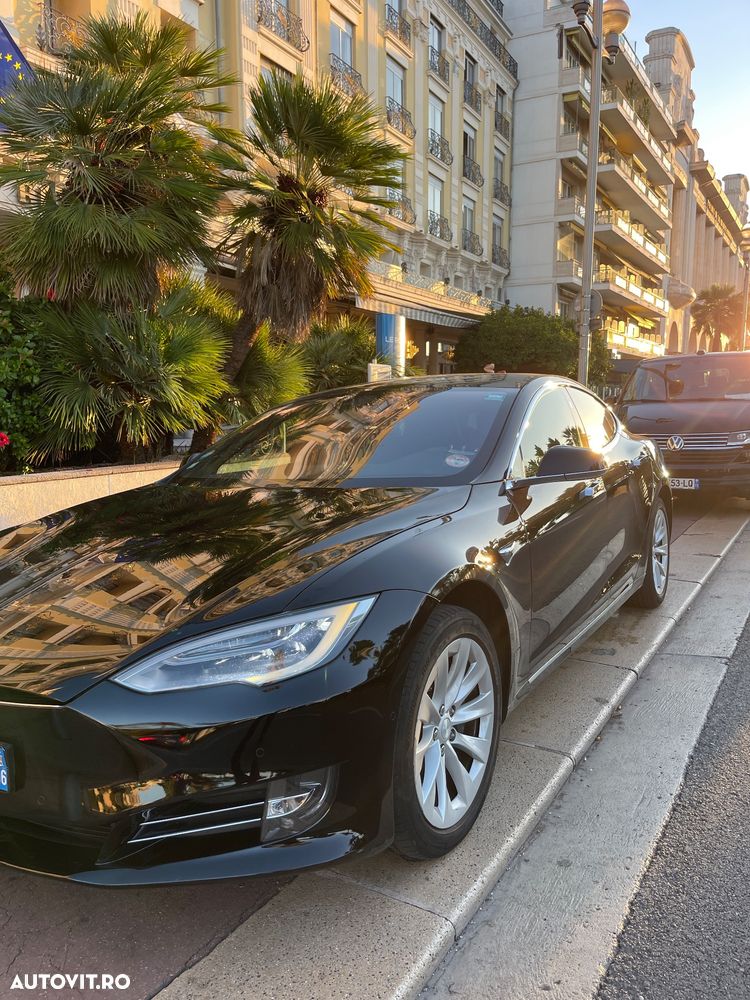 Tesla Model S AWD - 6