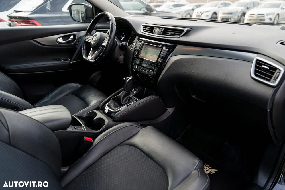 Nissan Qashqai 1.6 DCI Xtronic N-Connecta - 8
