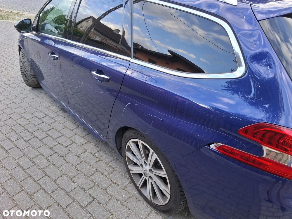 Peugeot 308 SW BlueHDi 180 EAT6 GT - 16