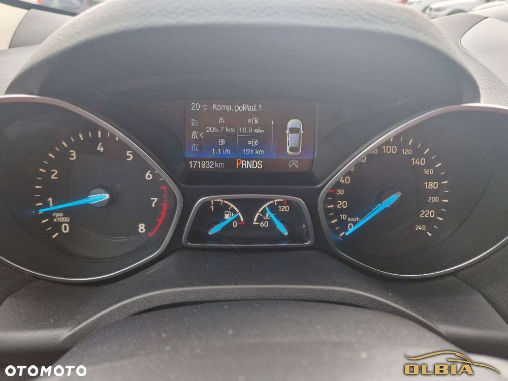 Ford Kuga - 25