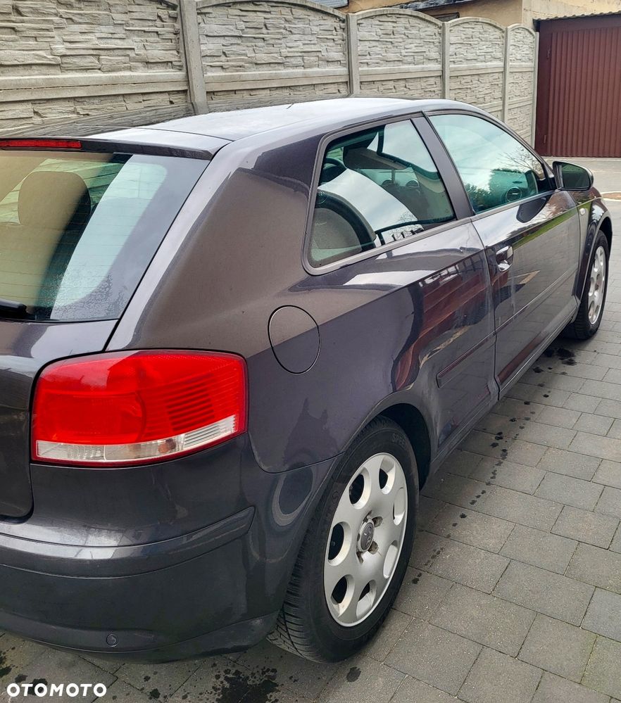 Audi A3 1.6 Ambiente - 5
