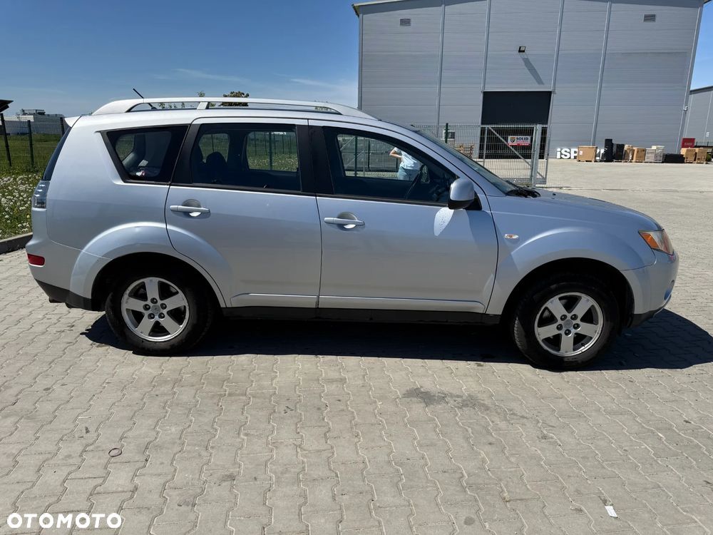 Mitsubishi Outlander 2.0 DID Intense - 8