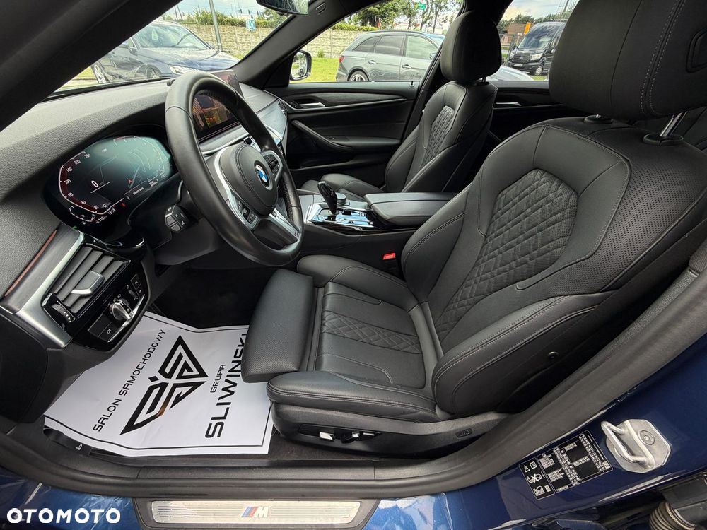 BMW Seria 5 530i xDrive mHEV M Sport sport - 19