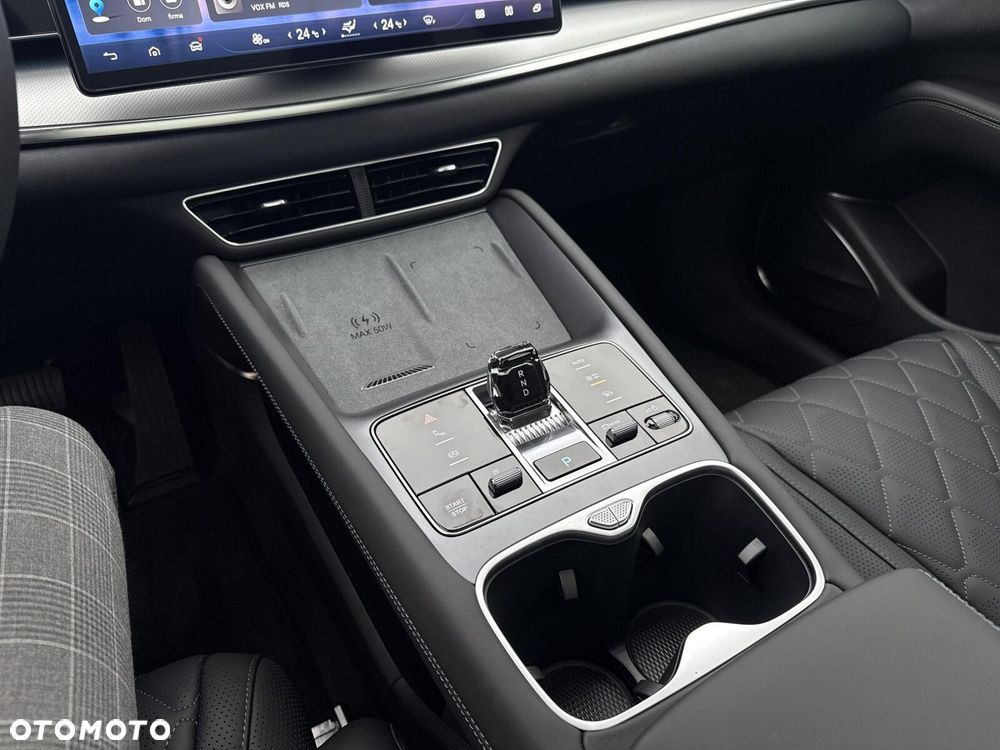 BYD Sealion 7 - 15