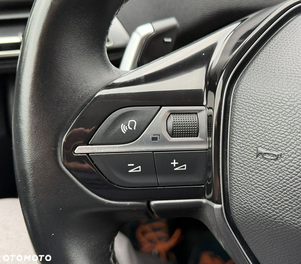 Peugeot 3008 1.6 PureTech Hybrid PHEV Allure Pack S&S EAT8 - 25