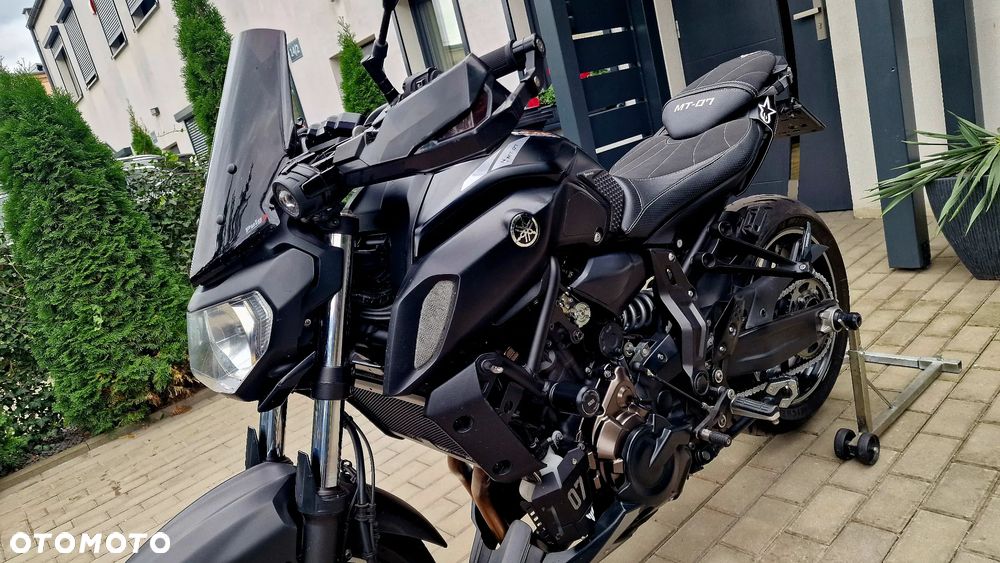 Yamaha MT - 30