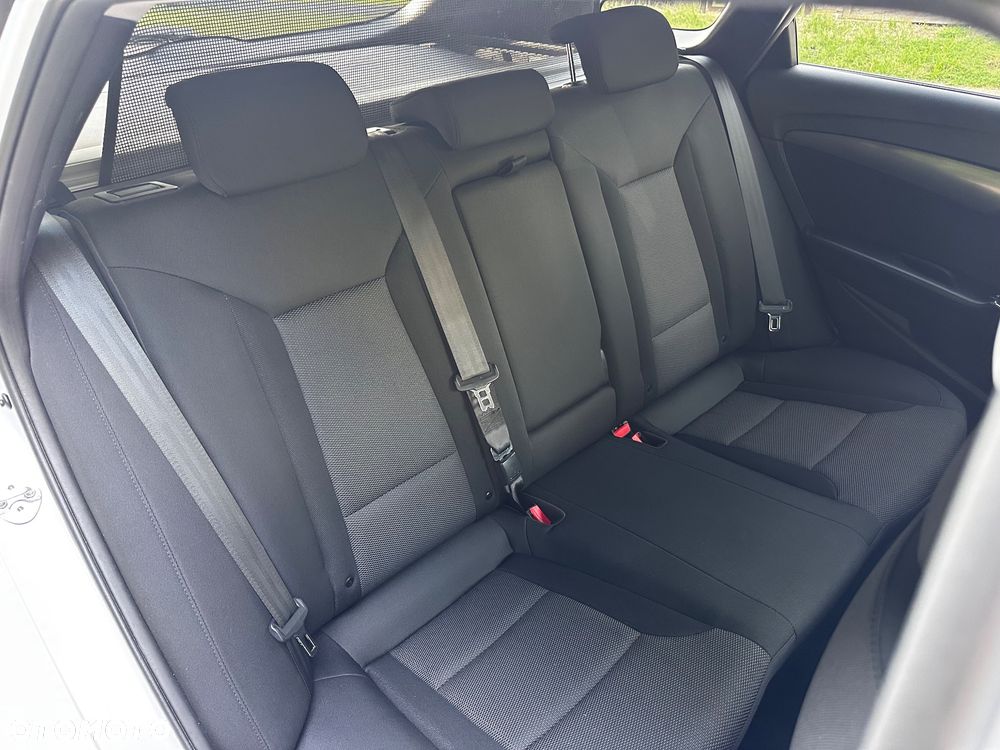 Hyundai i40 1.6 GDI Comfort + - 23