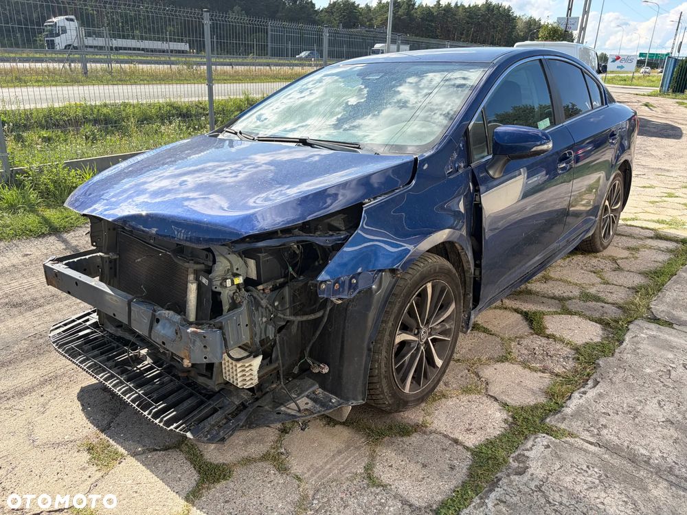 Toyota Avensis 1.8 Premium - 2