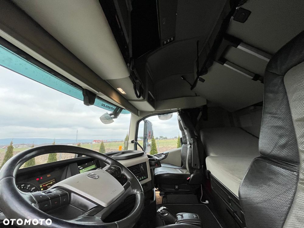 Volvo FH500 / WERSJA LIMITOWANA / FULL SERWIS / XENONY / GLOBETROTTER XL - 21