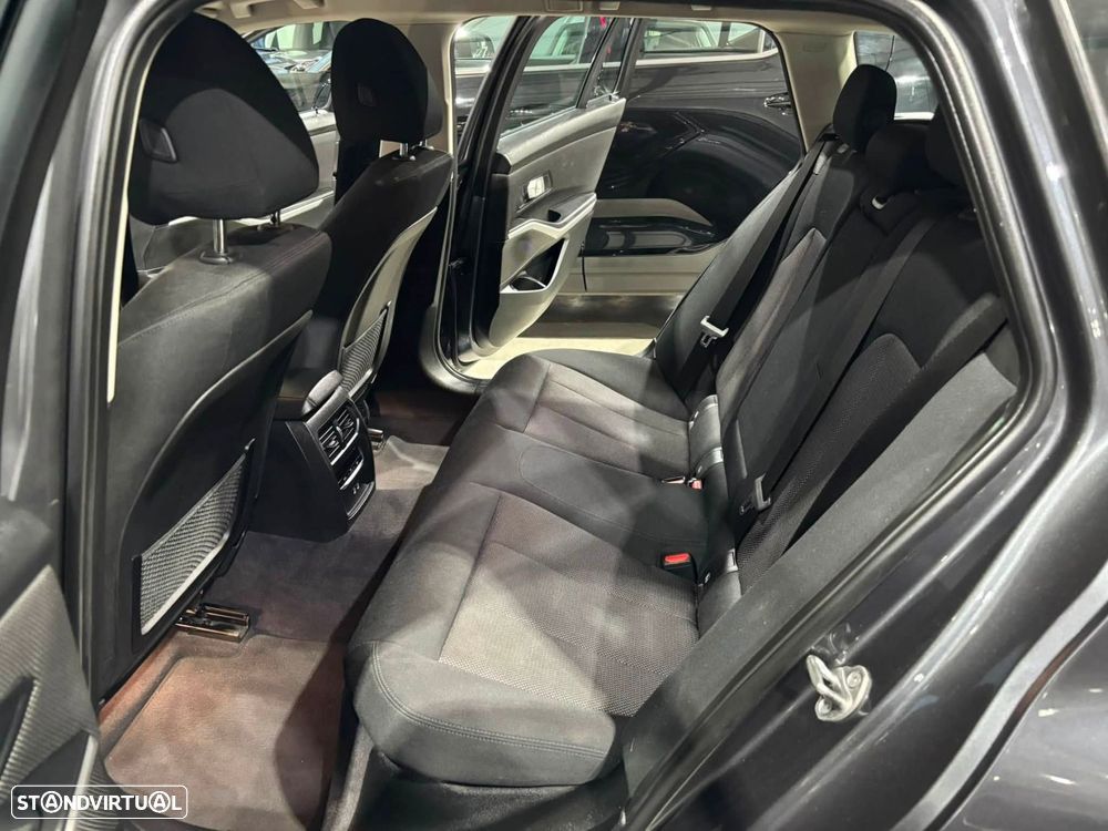BMW 320 e Corporate Edition Auto - 13