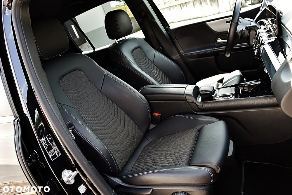 Mercedes-Benz GLB 200 7G-DCT - 20