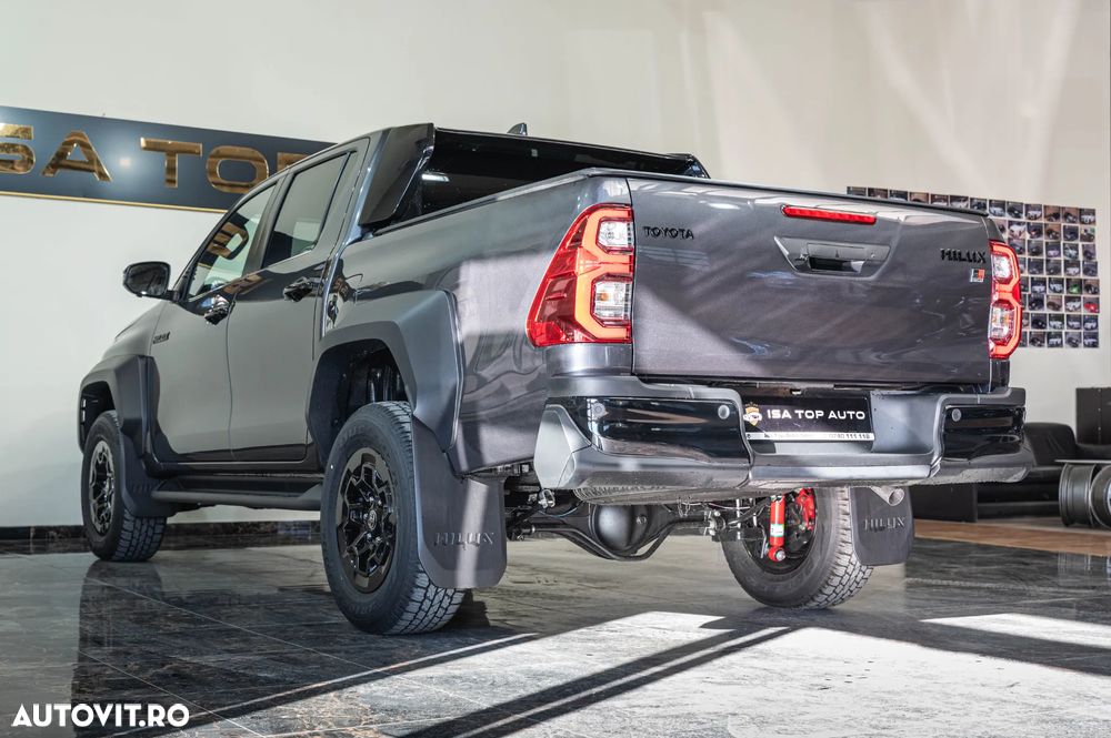 Toyota Hilux 2.8D 204CP 4x4 Double Cab AT GR Sport II - 31