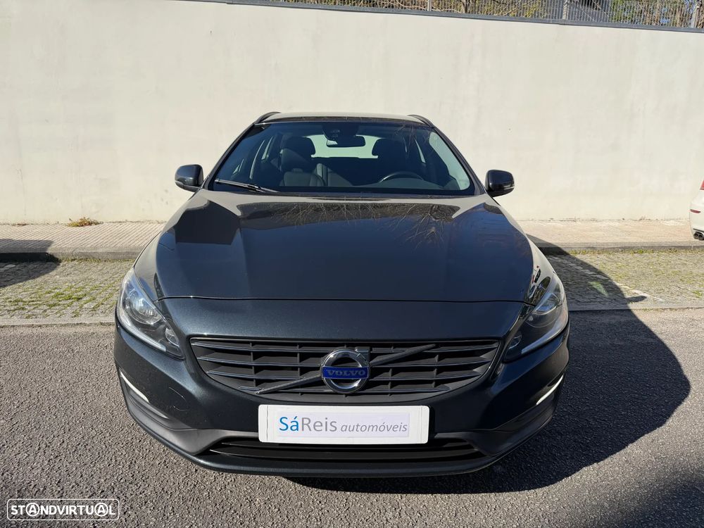 Volvo V60 2.0 D4 Momentum Eco - 2