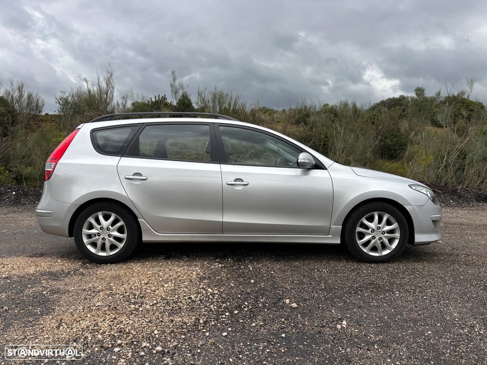 Hyundai i30 CW 1.6 CRDi STyle - 28