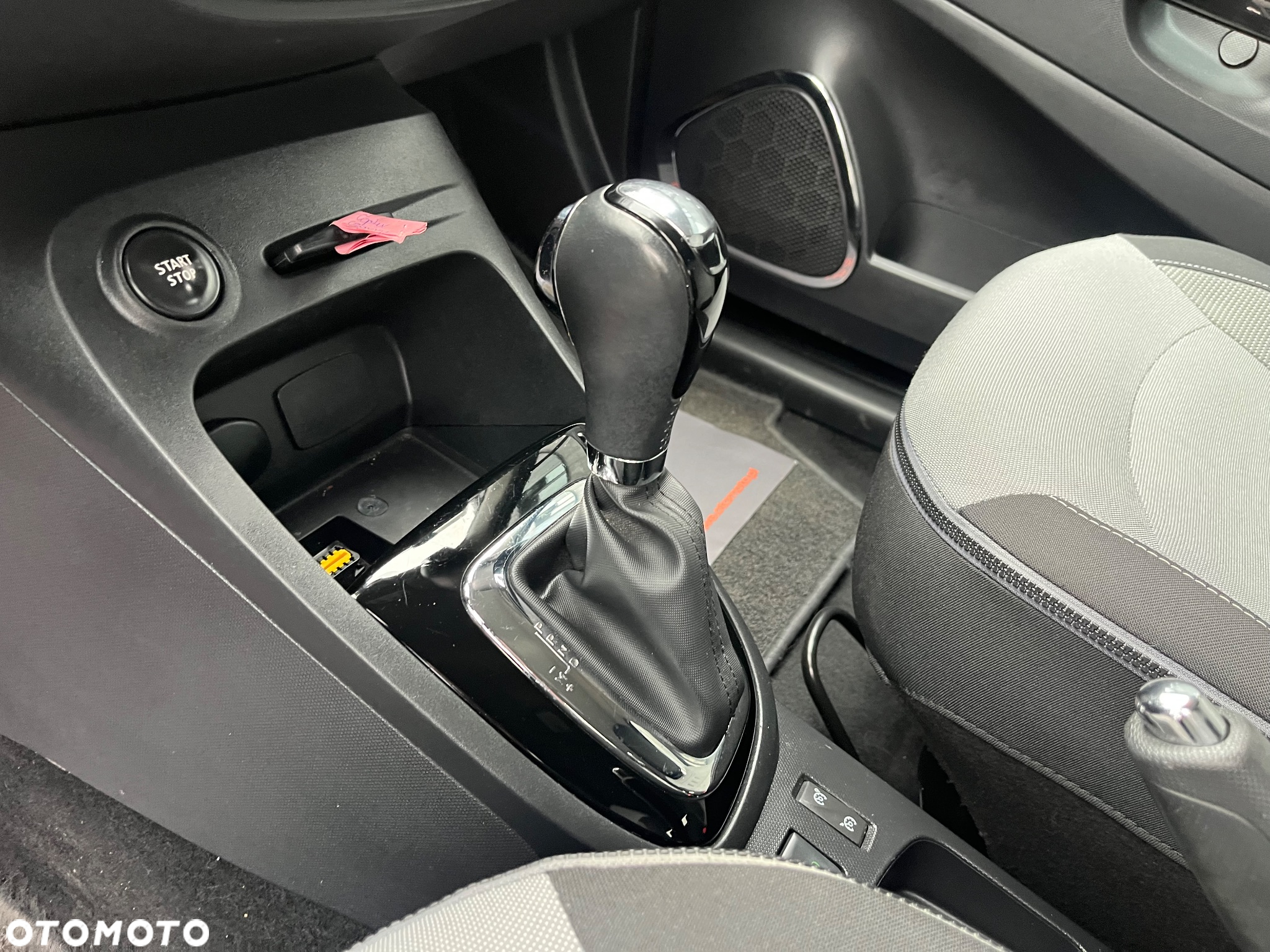 Renault Captur - 10