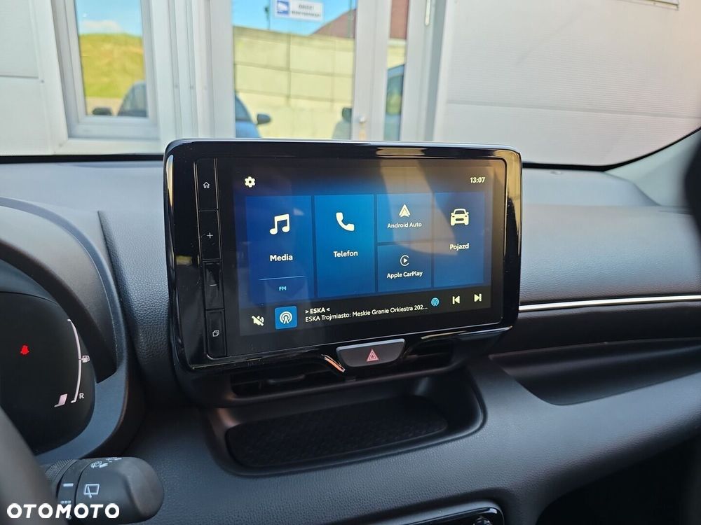 Toyota Yaris Hybrid 1.5 Style - 19