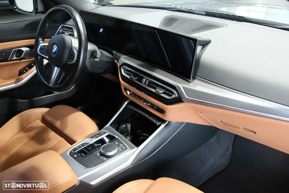 BMW 330 e Pack Desportivo M Auto - 8