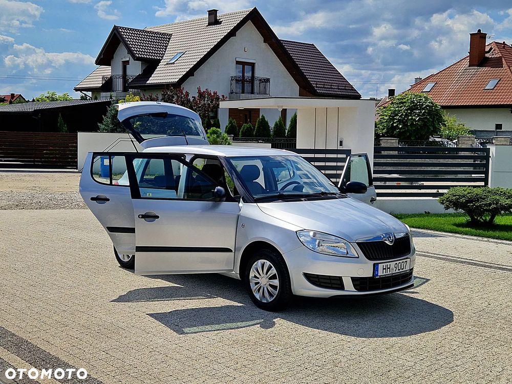 Skoda Fabia 1.2 HTP Cool Colour Edition - 6