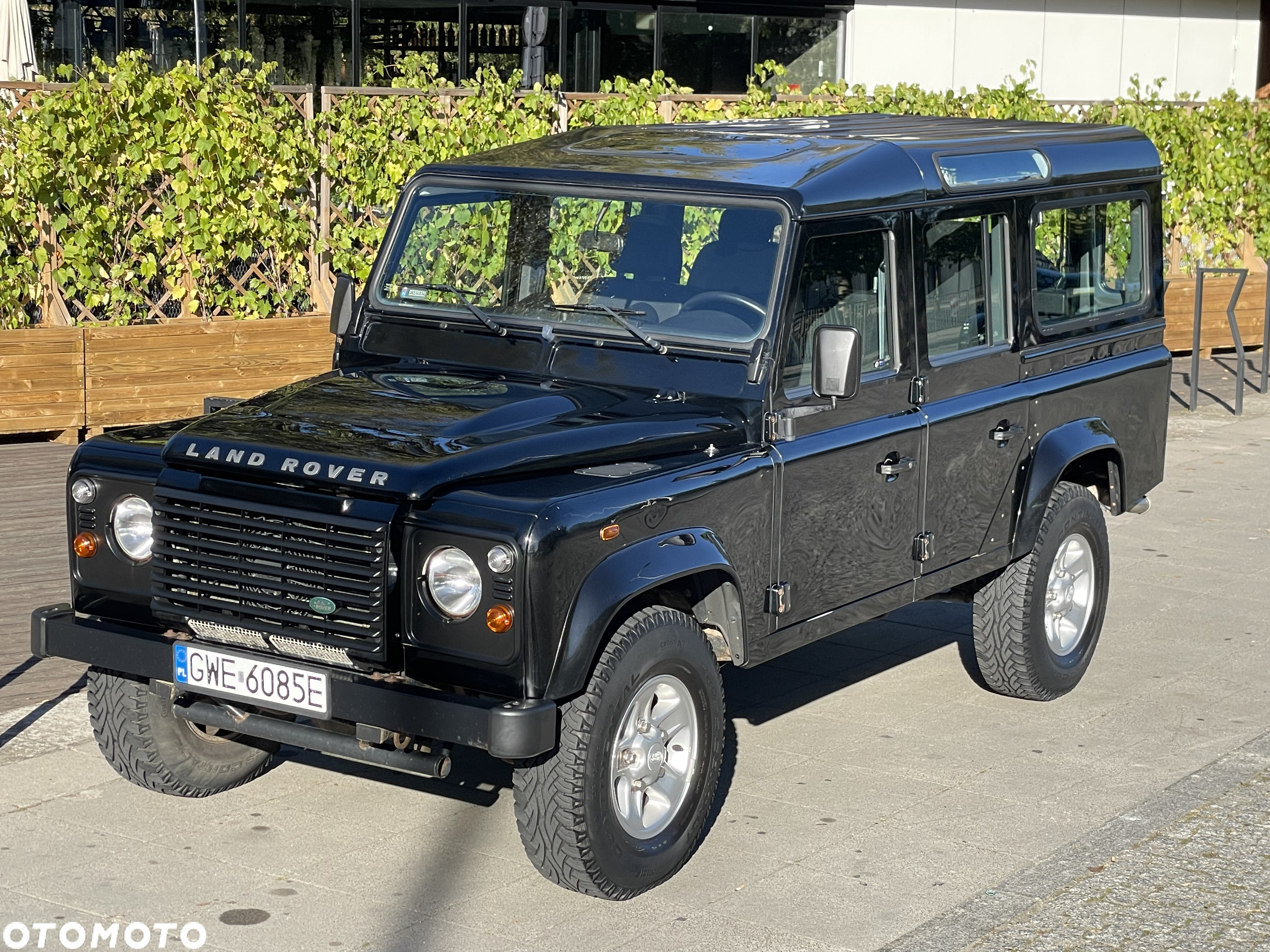 Land Rover Defender 110 2.2 TD4 SE - 3