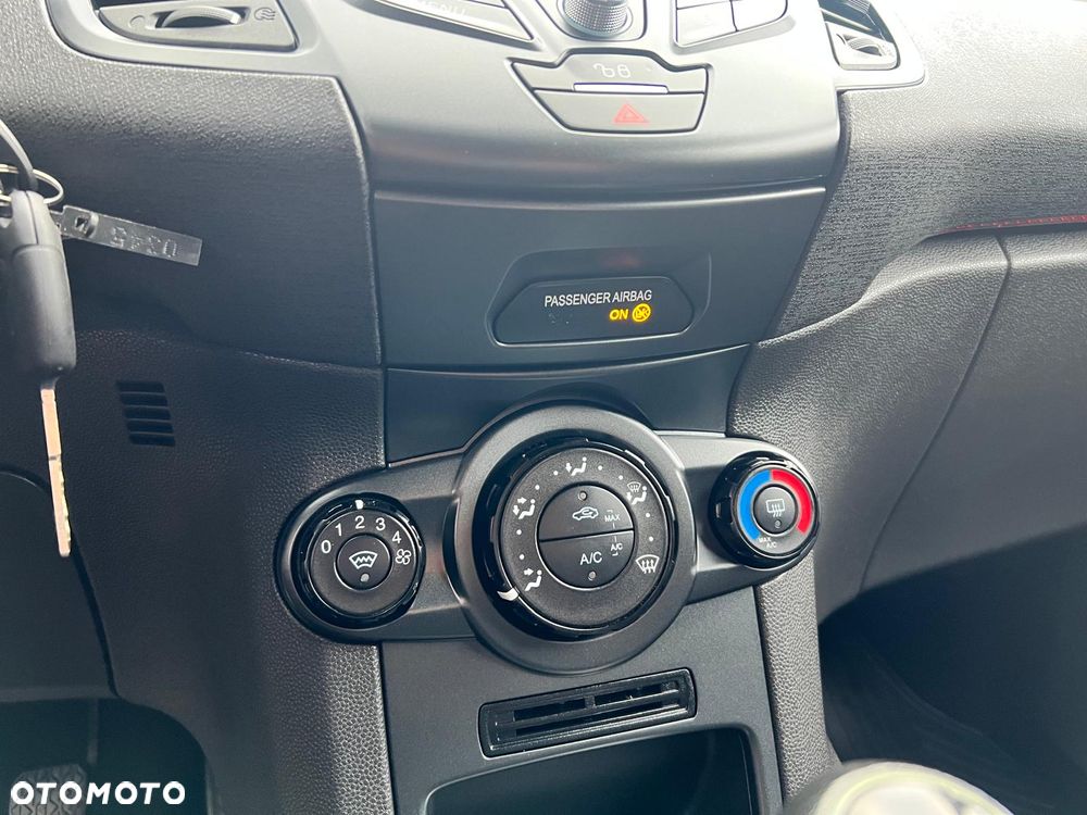 Ford Fiesta 1.4 Gold X - 17