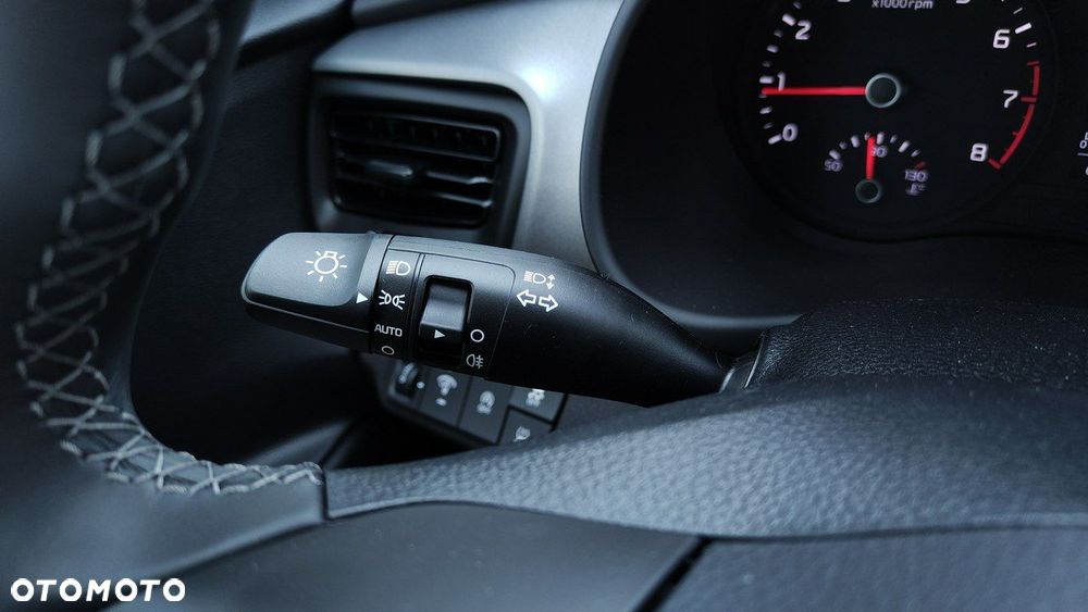 Kia Stonic - 18