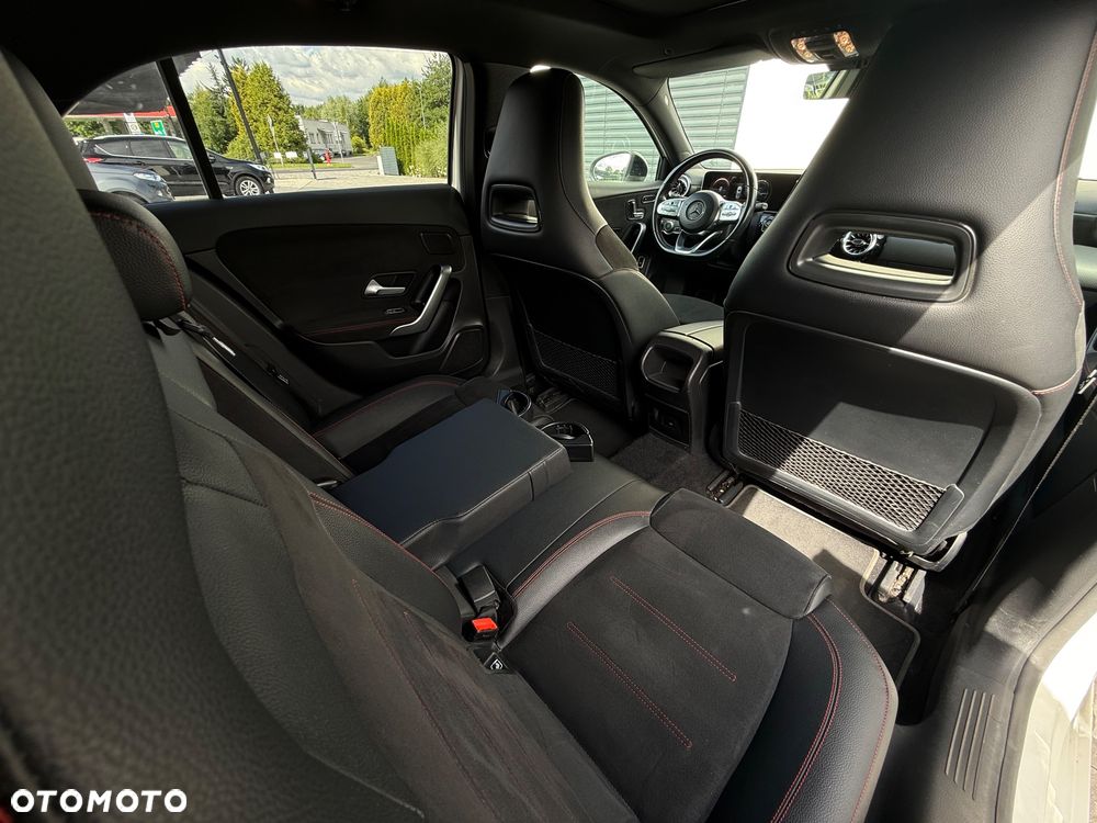 Mercedes-Benz Klasa A 250 e PHEV AMG Line 8G-DCT - 32