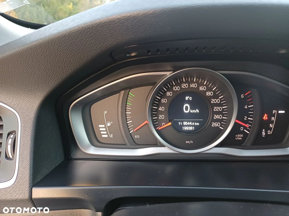 Volvo V60 D3 Kinetic - 22