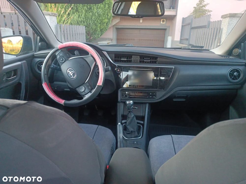 Toyota Corolla 1.6 Prestige - 13