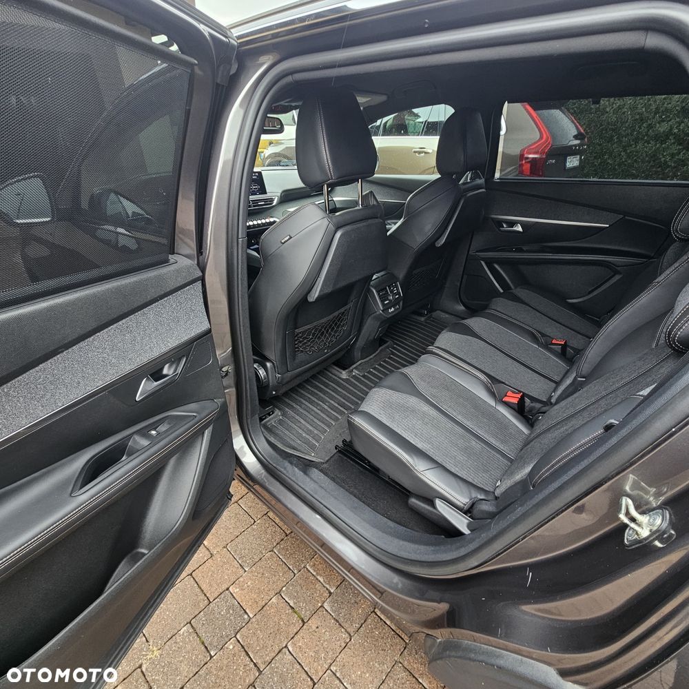 Peugeot 5008 - 2