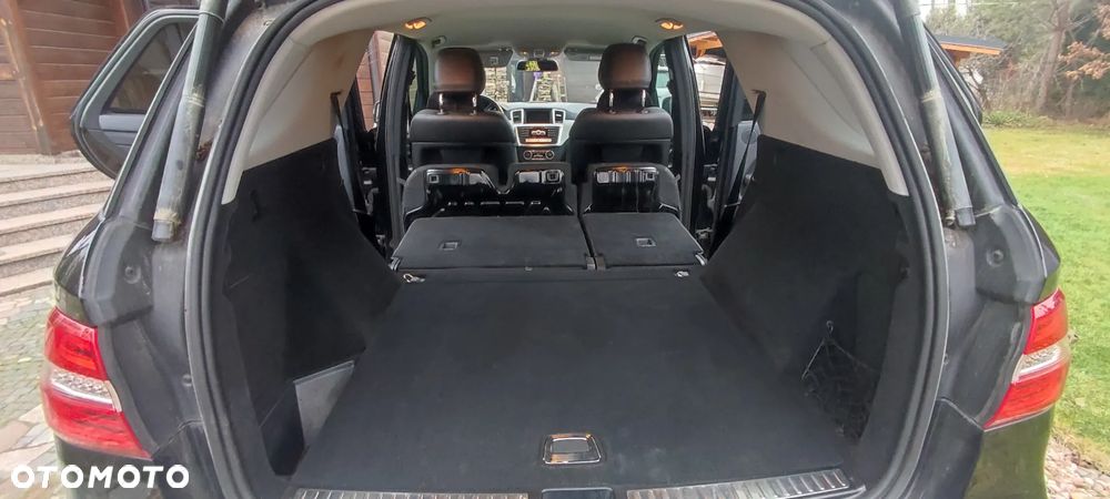 Mercedes-Benz ML - 16