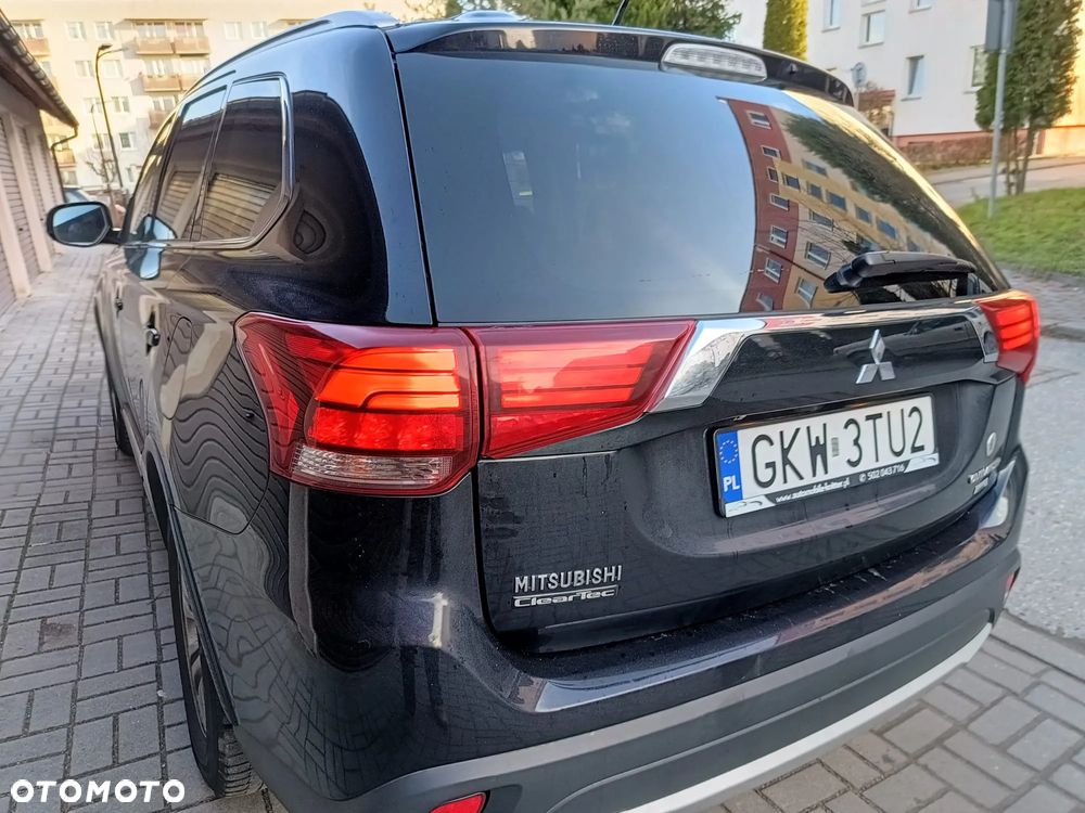 Mitsubishi Outlander - 9