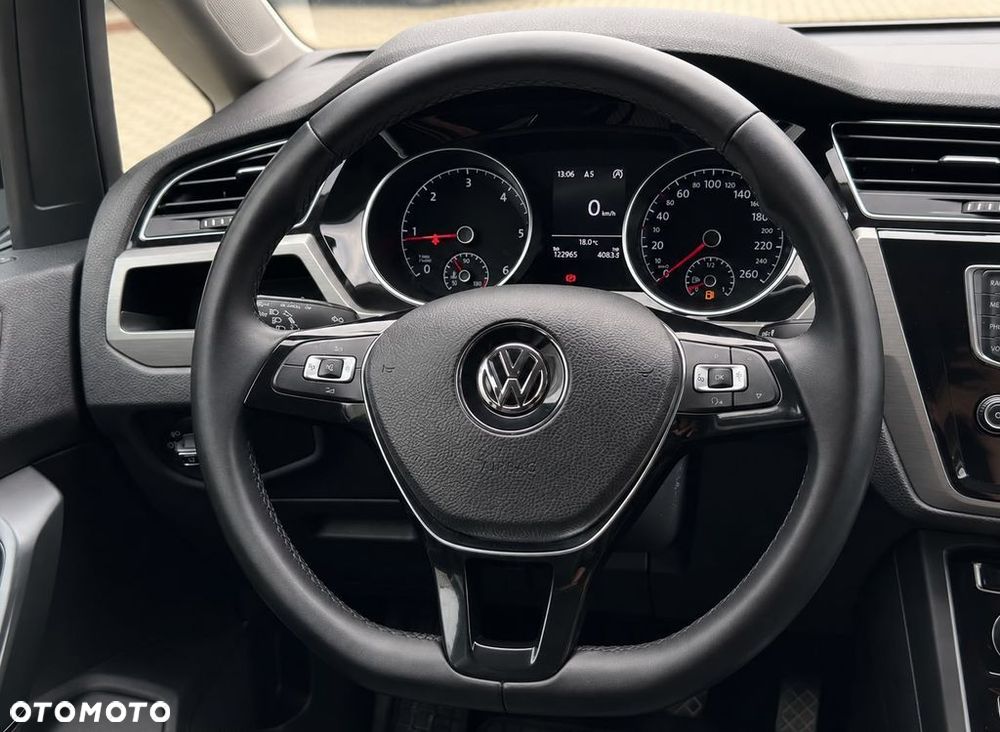 Volkswagen Touran 2.0 TDI BMT Comfortline - 15