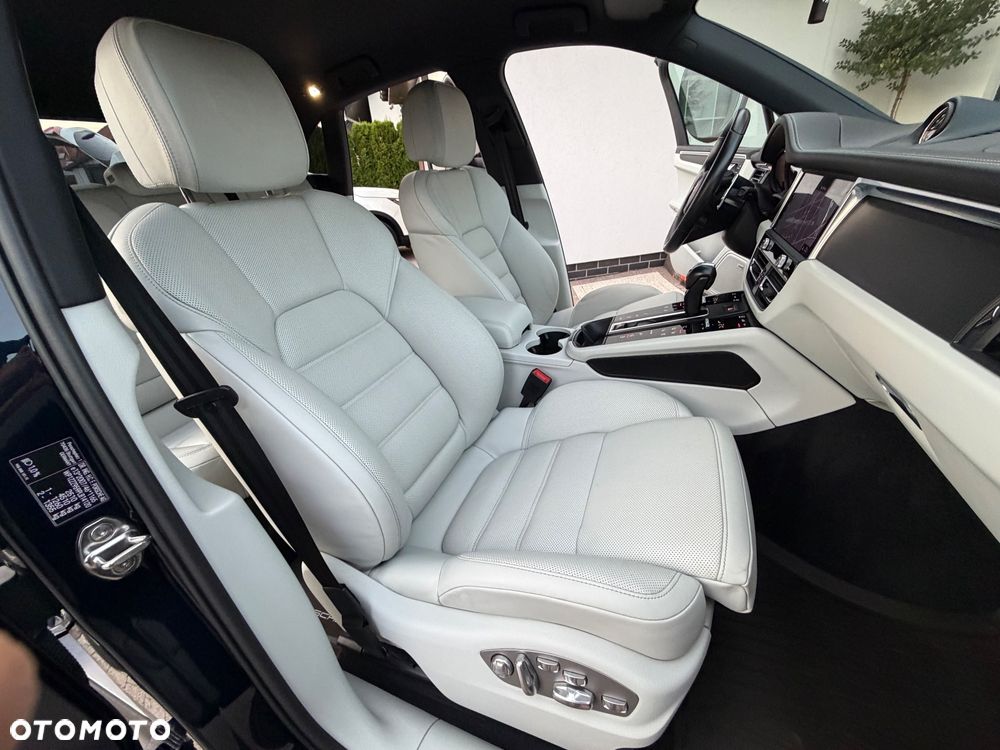 Porsche Macan T - 8