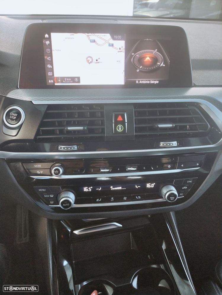 BMW X3 20 d xDrive Pack M - 20