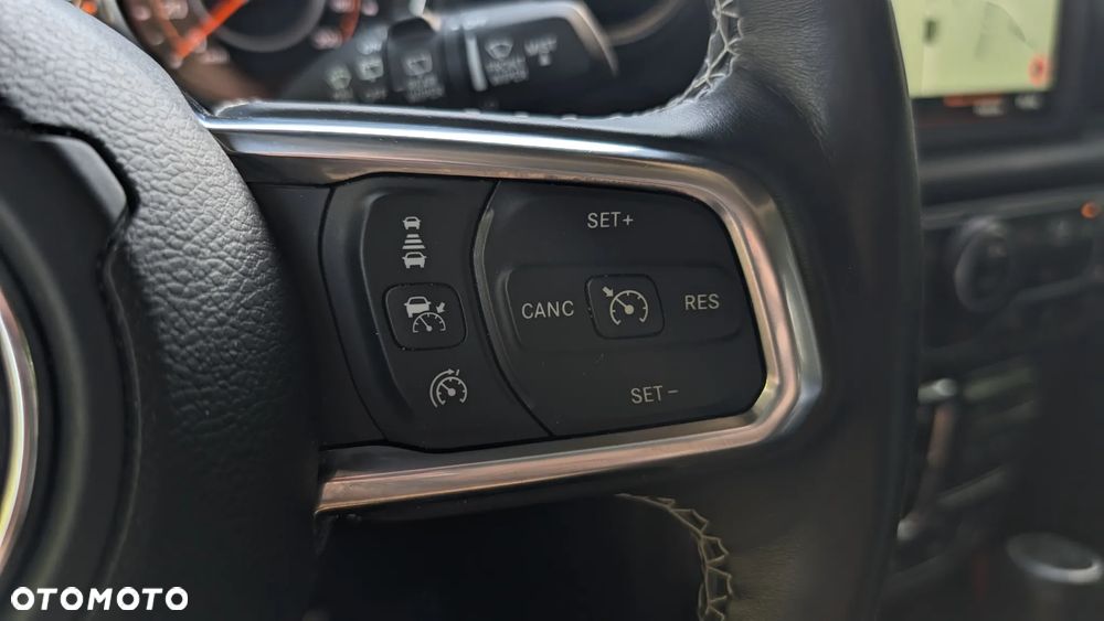 Jeep Wrangler Unlimited GME 2.0 Turbo Sahara - 28