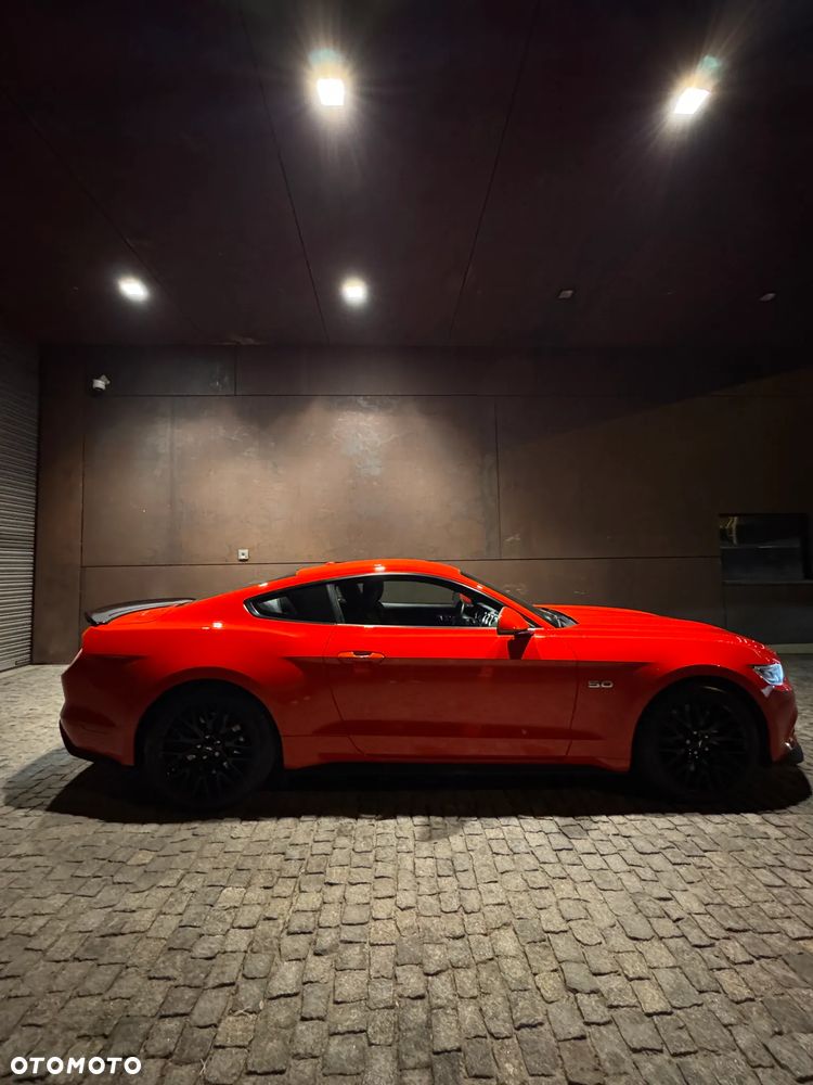 Ford Mustang - 3
