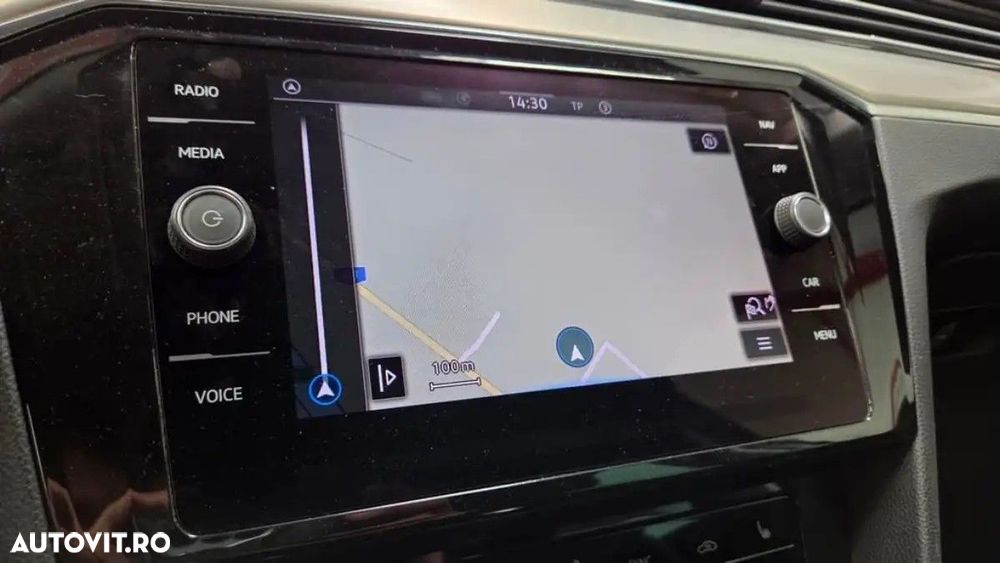 Volkswagen Passat 2.0 TDI DSG Highline - 18