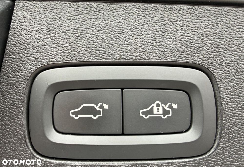 Volvo XC 60 - 22