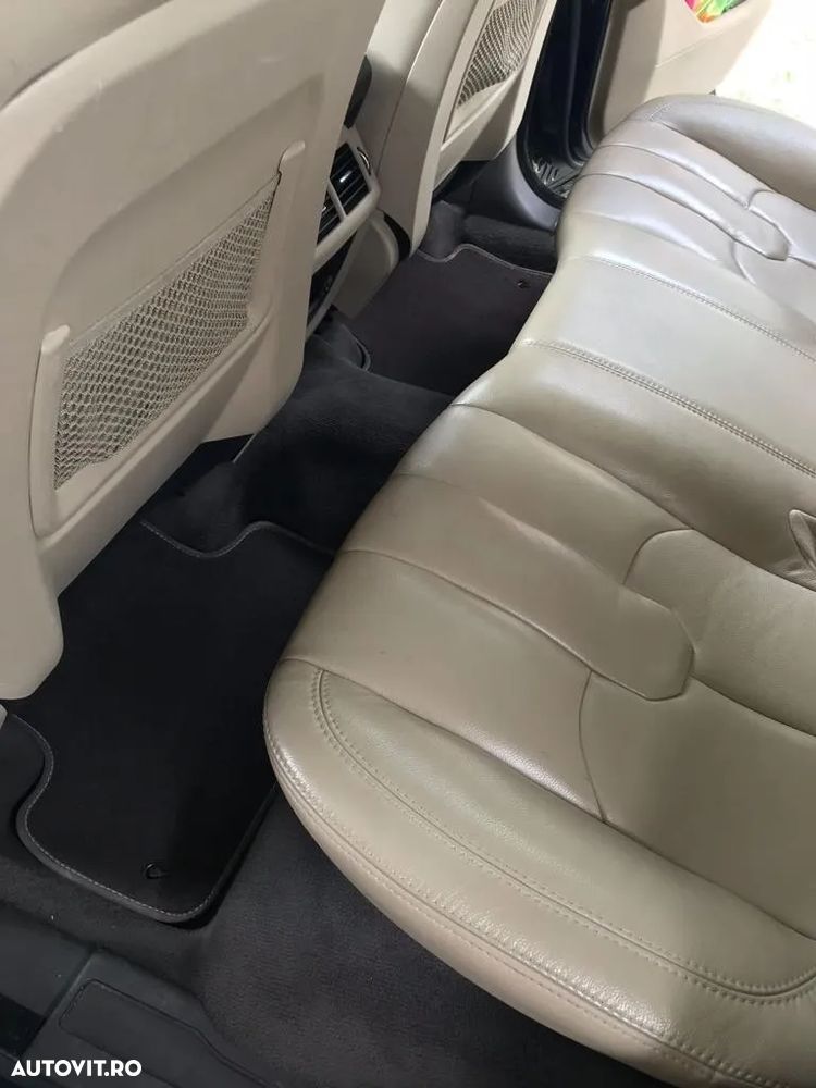 Land Rover Range Rover Evoque - 12