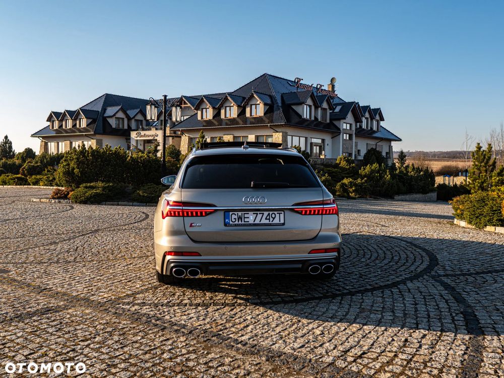 Audi S6 Avant - 12