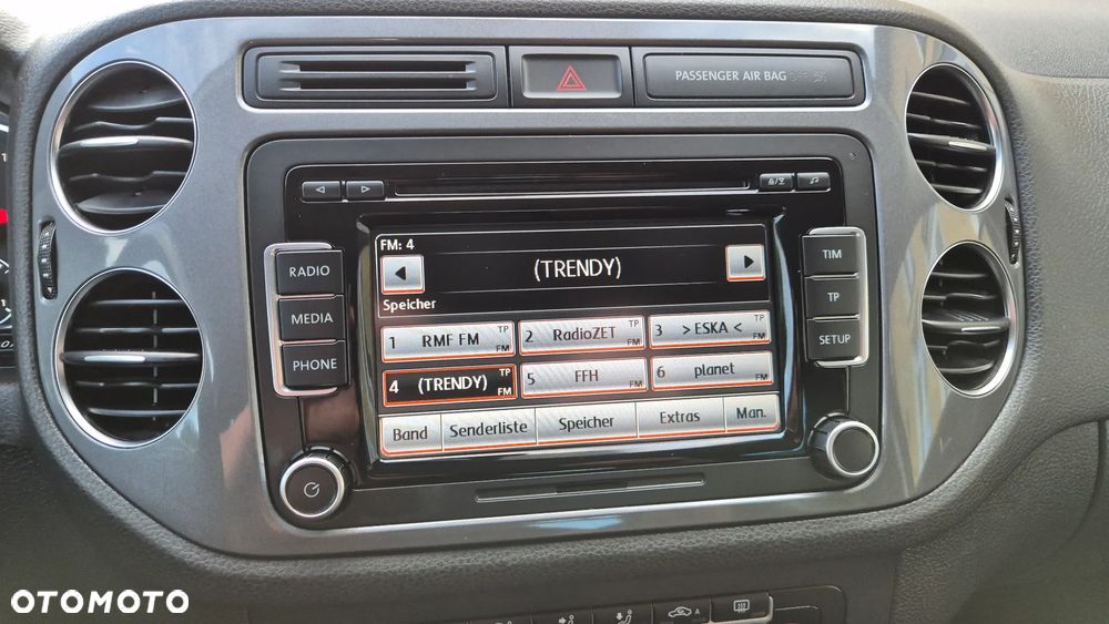 Volkswagen Tiguan 2.0 TDI DPF BlueMotion Technology Sport & Style - 18