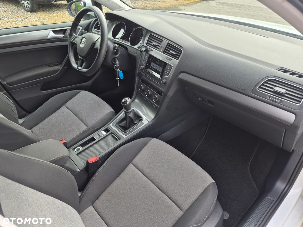 Volkswagen Golf 1.6 TDI BMT Highline - 22