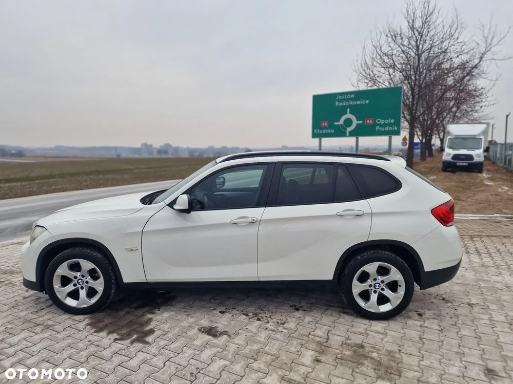 BMW X1 sDrive18d xLine - 16
