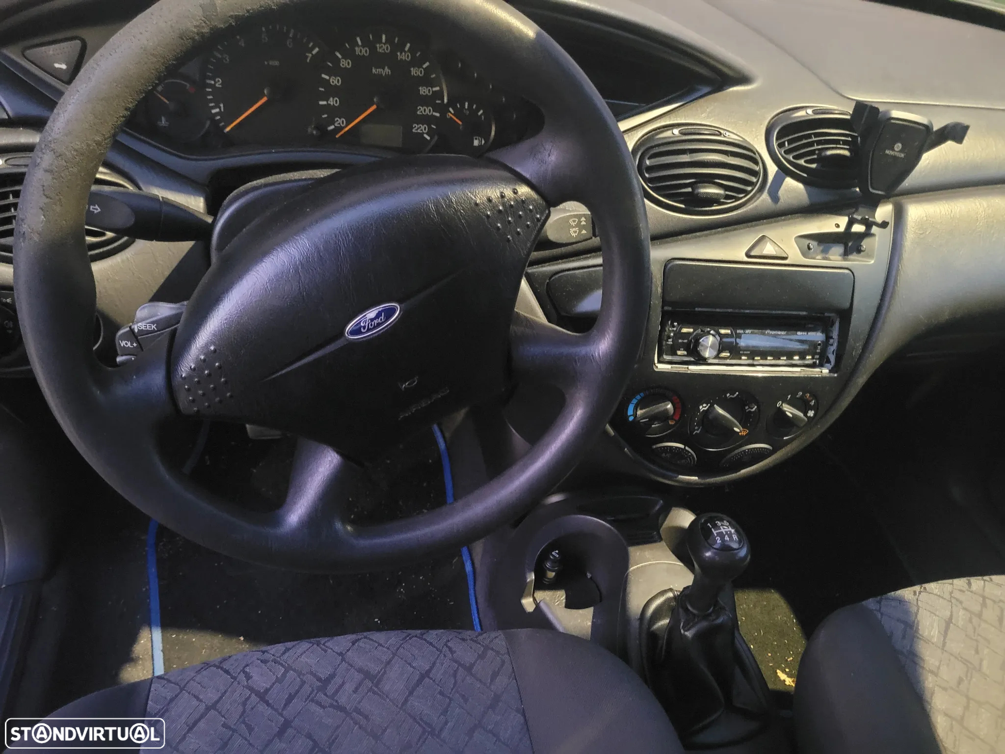 Ford Focus SW 1.4 Ambiente - 4