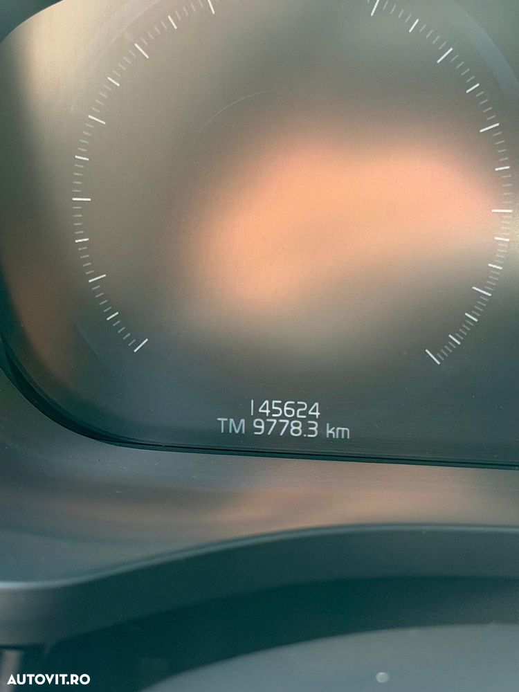 Volvo XC 60 - 8
