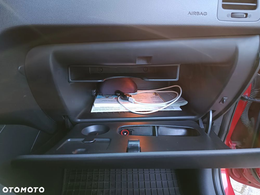 Kia Venga 1.4 Business Line - 25