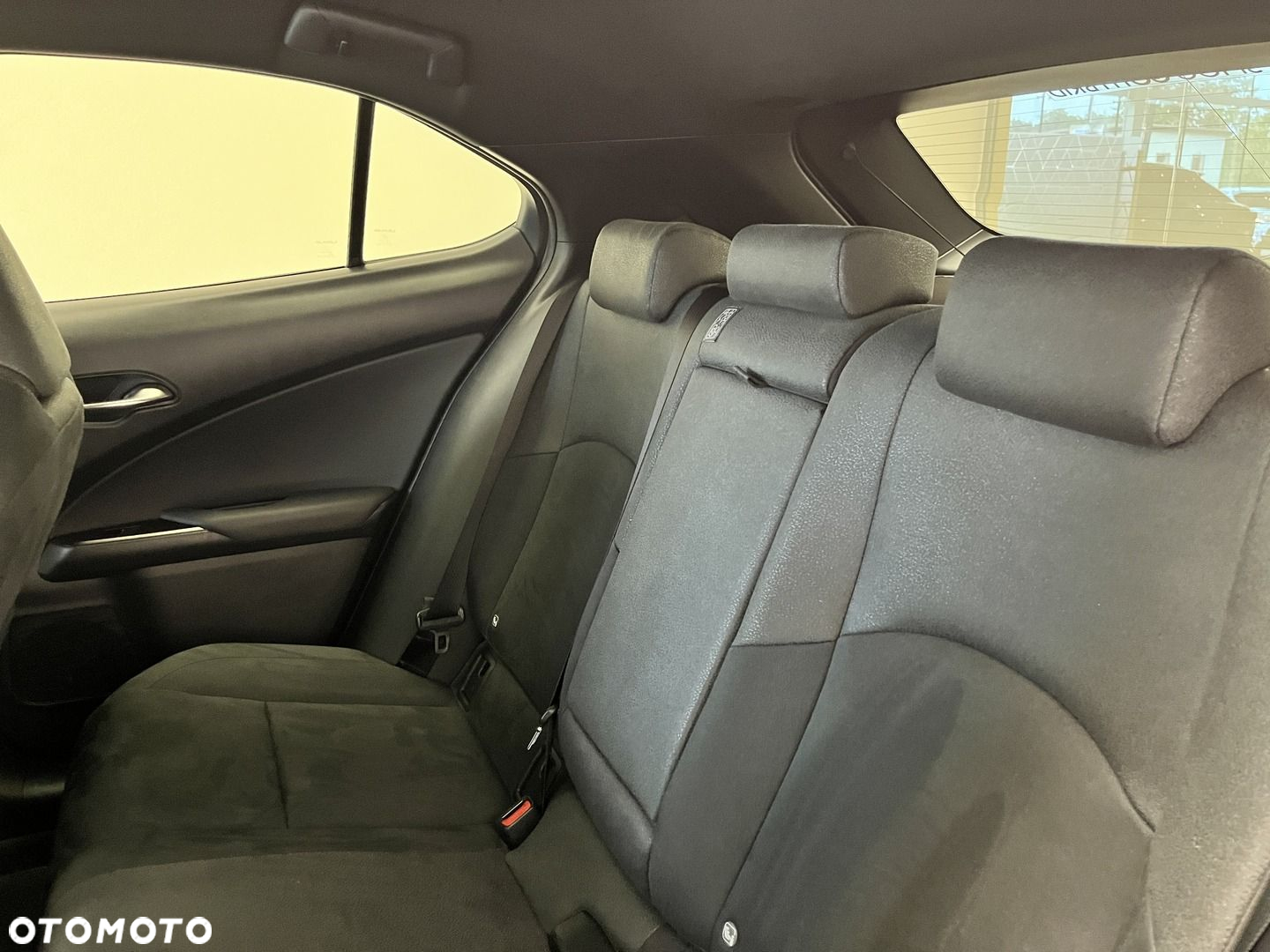 Lexus UX 250h GPF Business Edition 2WD - 4