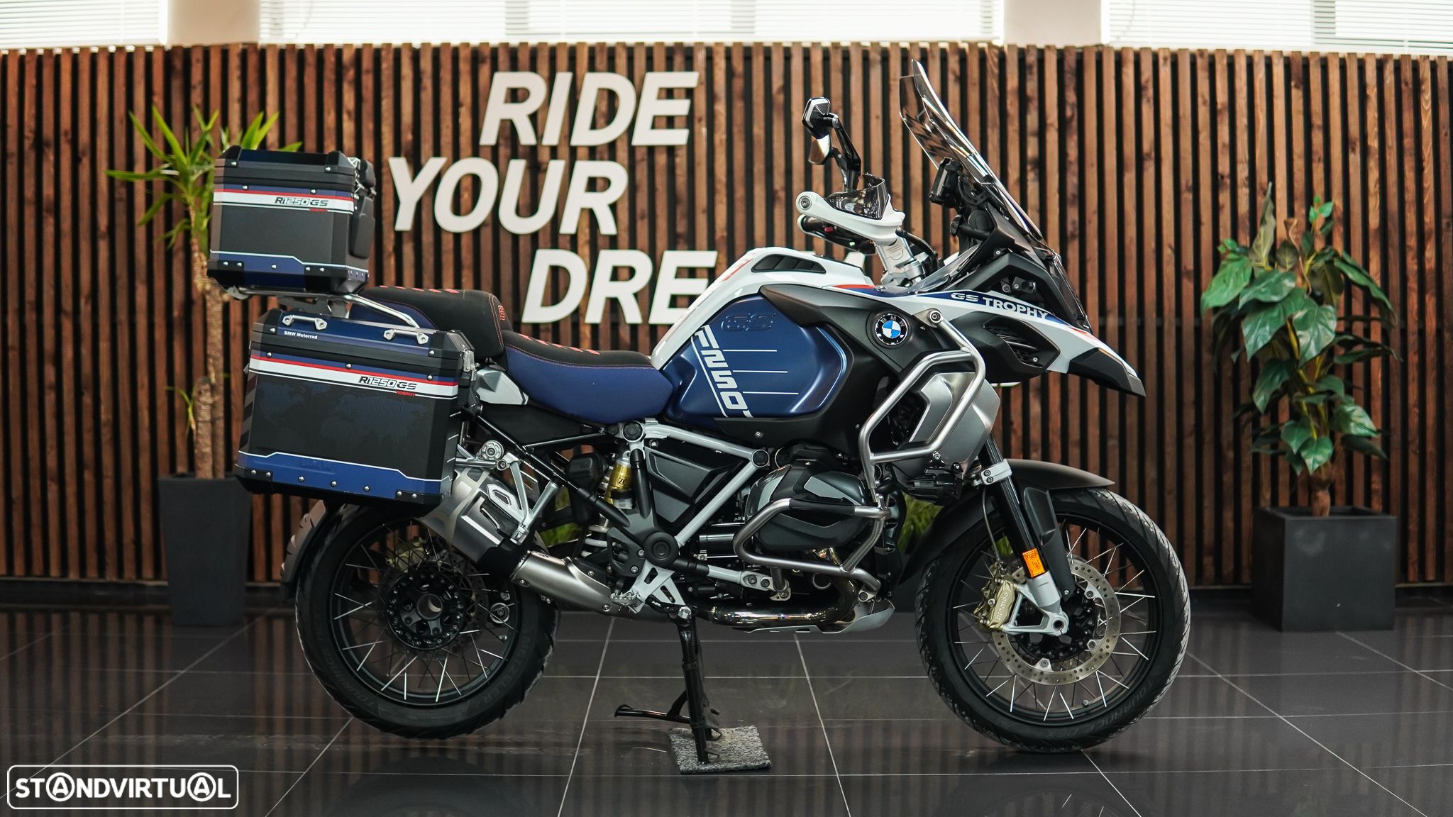 BMW R 1250 GS Adventure TROPHY - 1